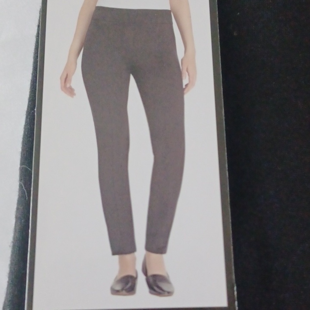 HILARY RADLEY Womens Pull on Pants with tummy control NWT size Large
